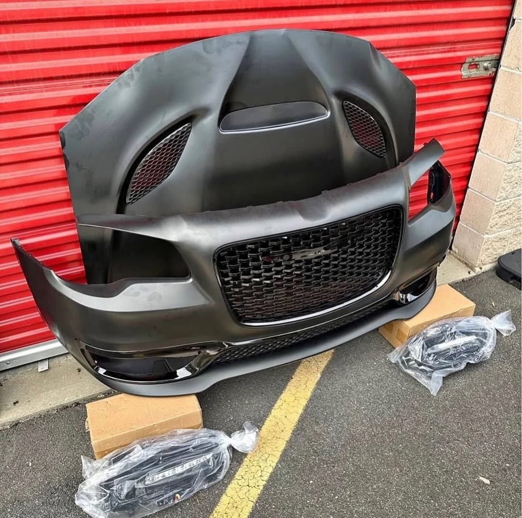 Chrysler 300 SRT Hood & Bumper Brand new \nFits all models\/trims from 2011-2023. Come complete, fog lights included. - Image 3